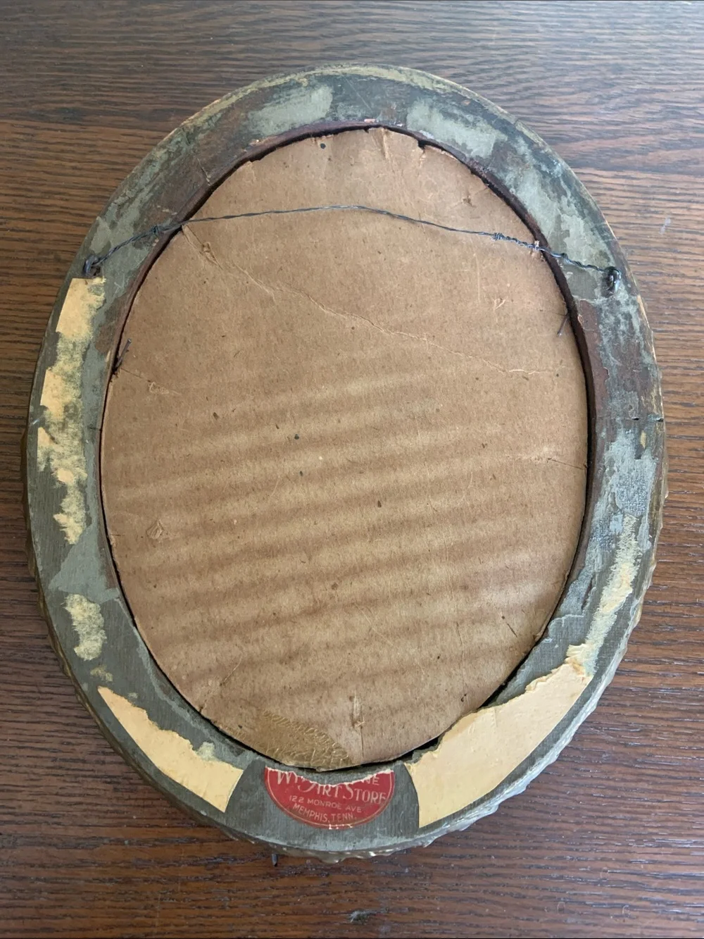 Antique-Style Oval Portrait Wall Art in Gold